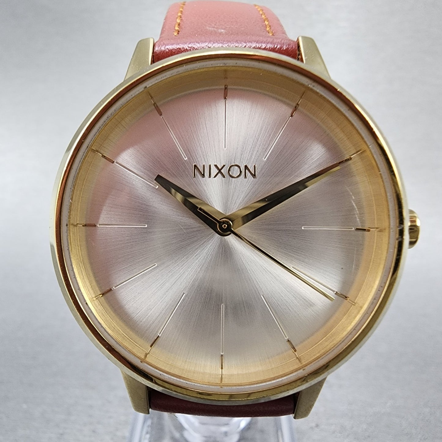 Nixon Kensington Watch Women 37mm Silver Dial Gold Tone Round New Battery1