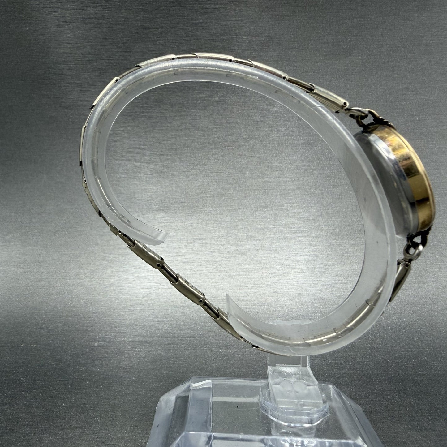 Gruen Watch Women 25mm White Dial Gold Tone Manual Wind Runs Vintage8