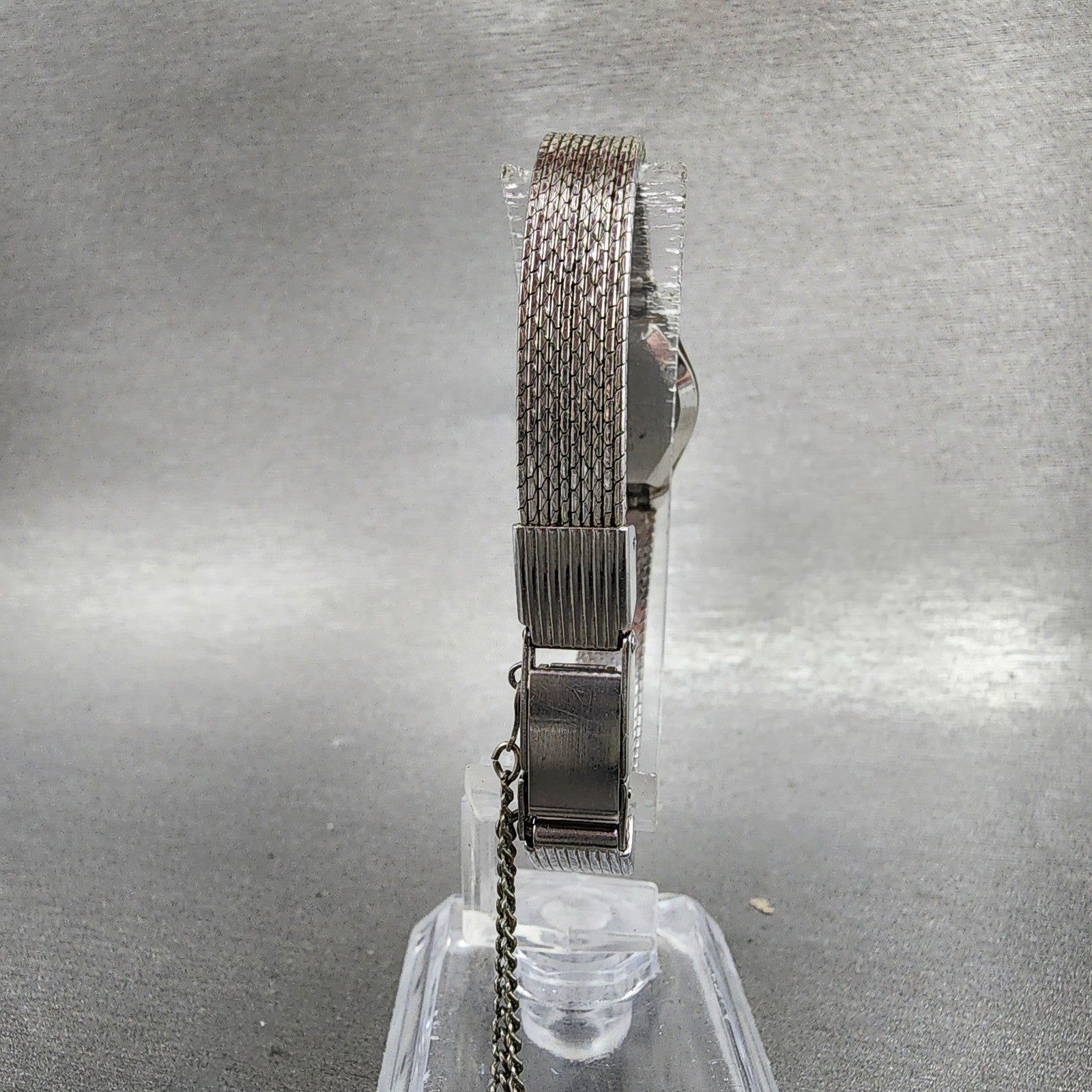 Seiko Watch Women 18mm Black Dial Silver Tone Round 160219 New Battery VTG7
