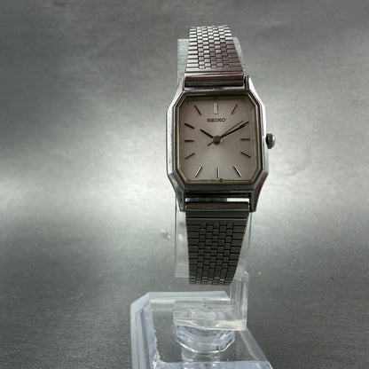 Seiko Watch Women 20mm Silver Dial Silver Tone Octagon 7321-626A new Battery5