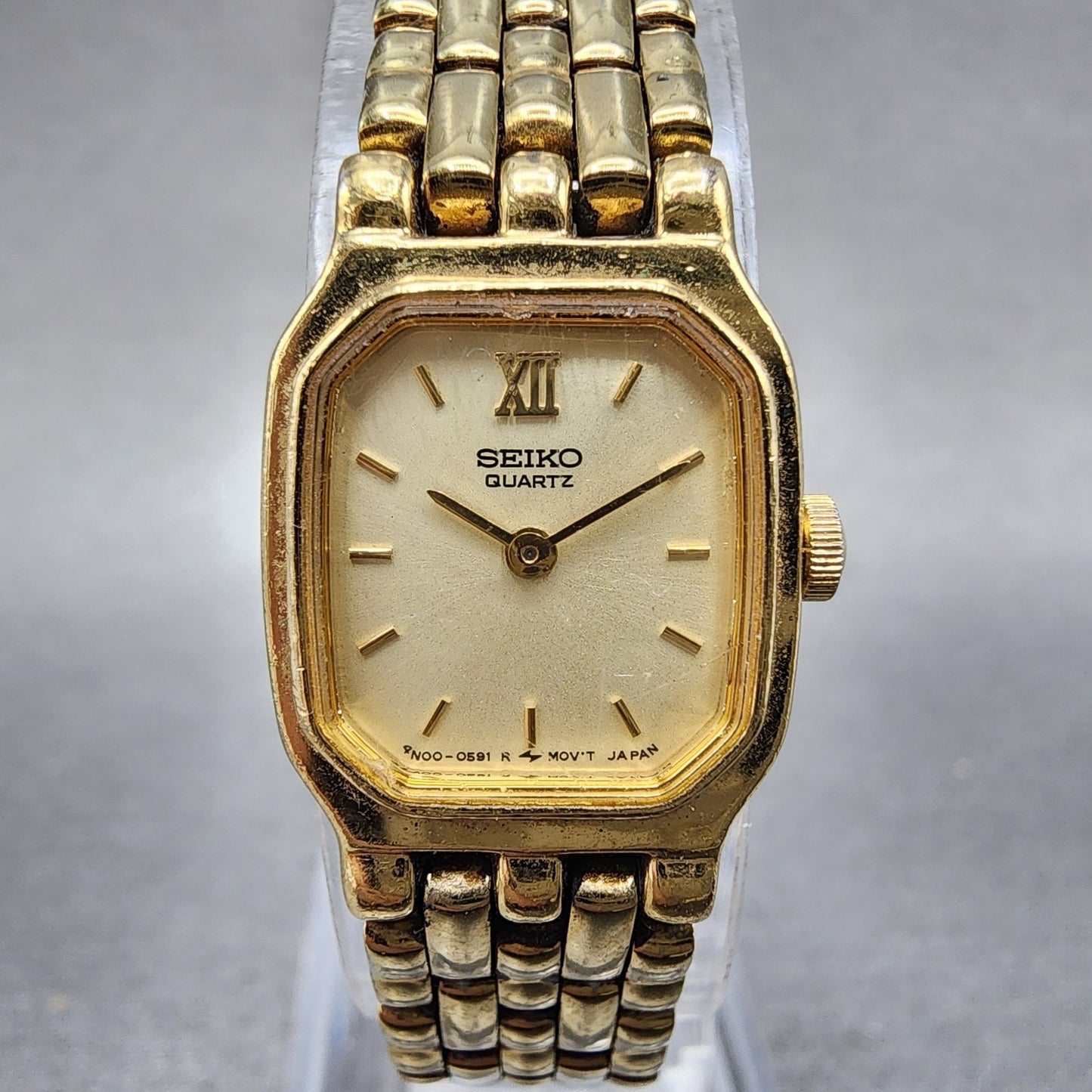 Seiko Tank Watch Women 16mm Champagne Dial Gold Tone 4n005249 New Battery0