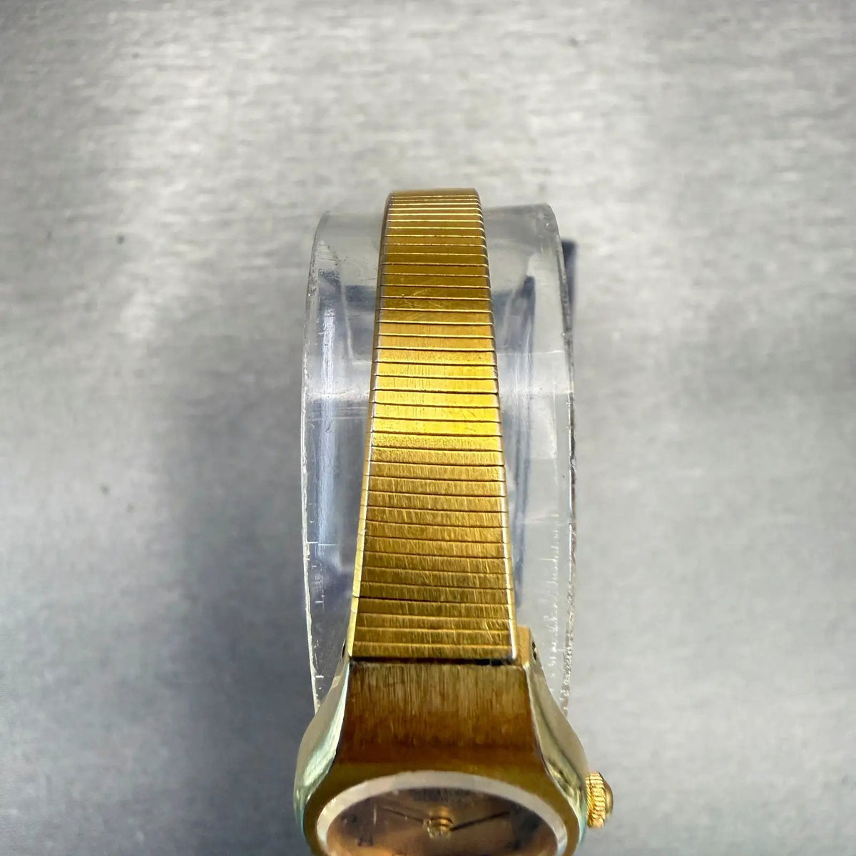 Seiko Watch Women 17mm Gold Dial Gold Tone Oval 2P20-0A89 Vintage New Battery4