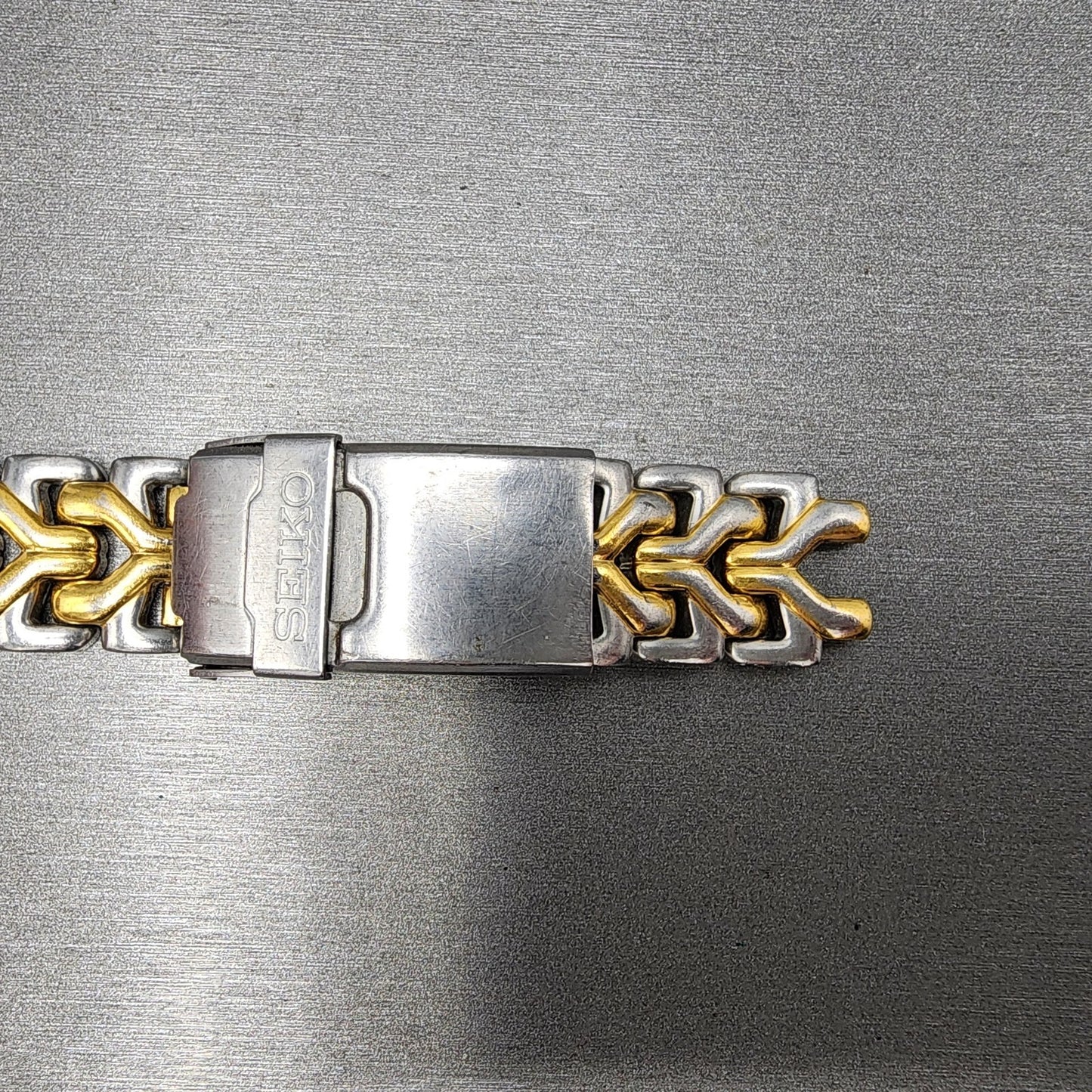 Seiko 7T326G20 Watch Case 37mm Two Tone Bracelet Round Chronogrpah Steel8