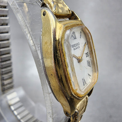 Seiko Tank Watch Women 17mm White Dial Gold Tone 23206559 Roman New Battery3