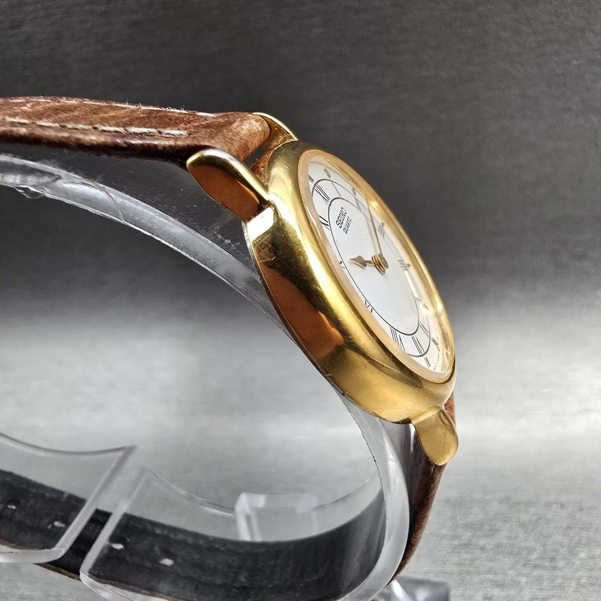 Seiko Watch Women 24mm White Dial Gold Tone Round 2Y00-0A59 New Battery Vintage3