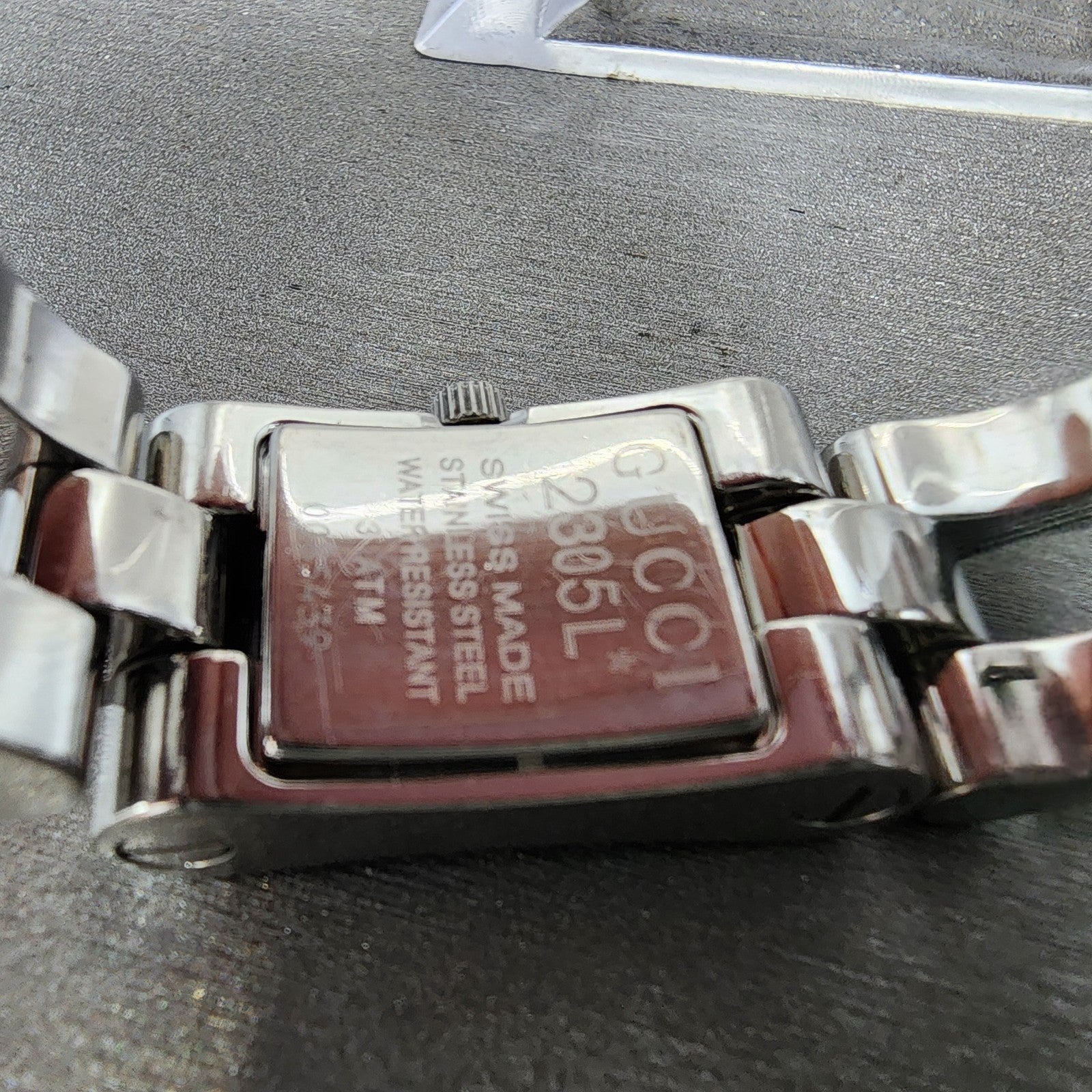 Gucci Tank Watch Women 17mm Black Dial Silver Tone Rectangle 2305L New Battery9