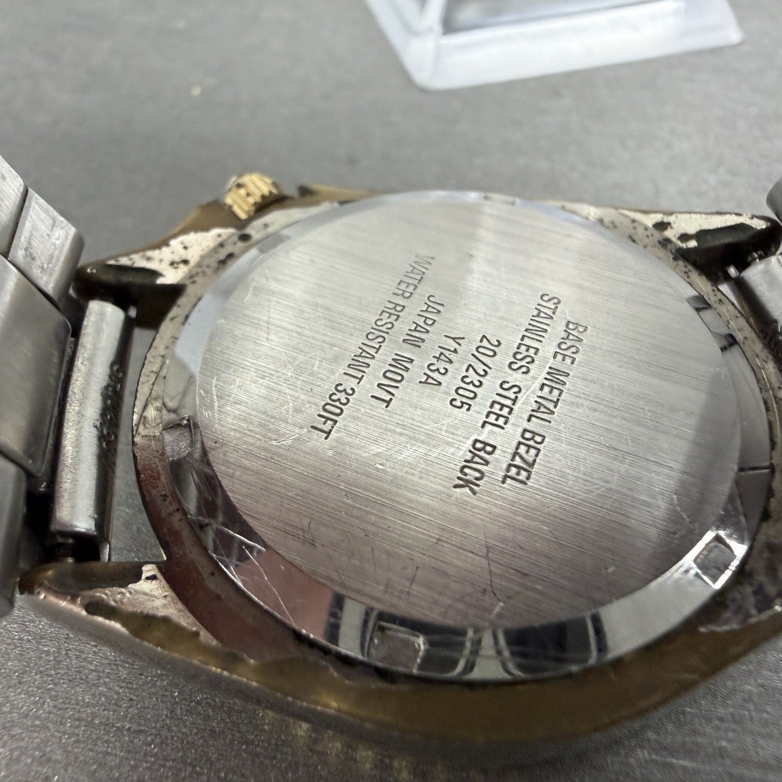 Armitron Pro All Sport Dive Watch Men 37mm Black Dial Two Tone Daydate New Batt9