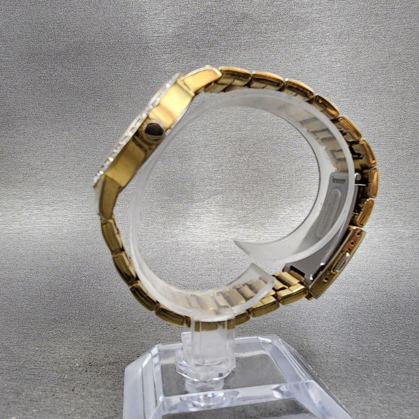 Citizen Watch Women 35mm Gold Dial Gold Tone Round EL302257P New Battery6