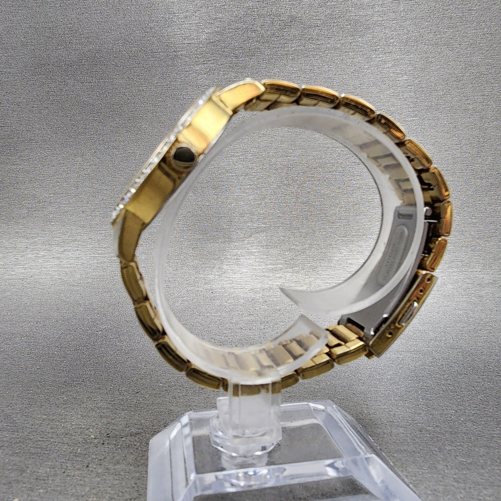 Citizen Watch Women 35mm Gold Dial Gold Tone Round EL302257P New Battery6