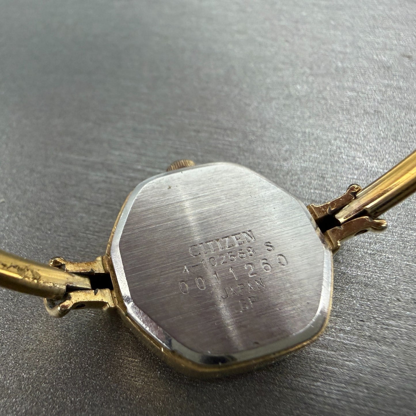 Citizen CQ Watch Women 20mm Champagne Dial Gold Tone Round 4-102568 New Battery9