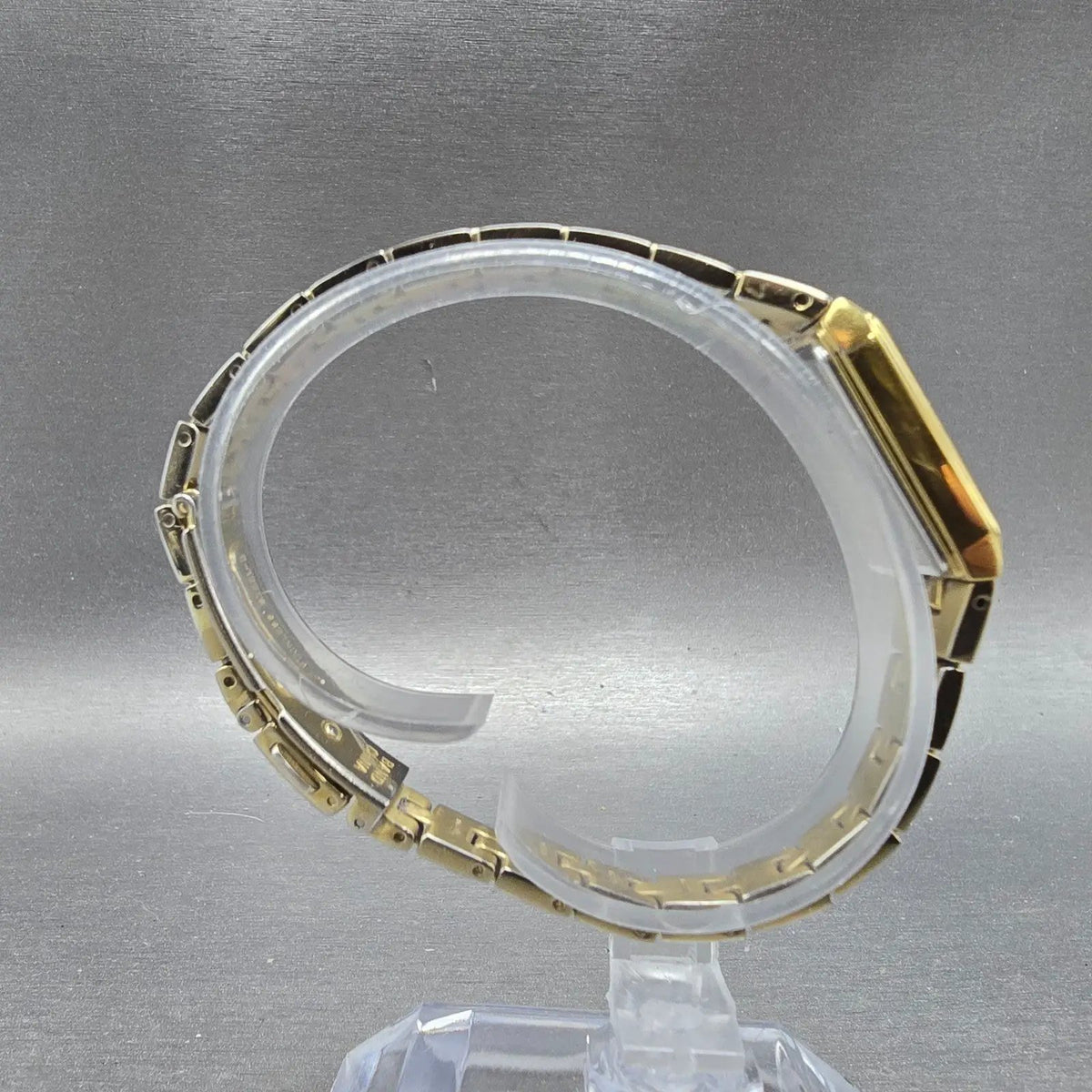 Seiko Solar Tank Watch Women 15mm Gold Dial Gold Tone Rectangle V116-0AH0 WorksL8