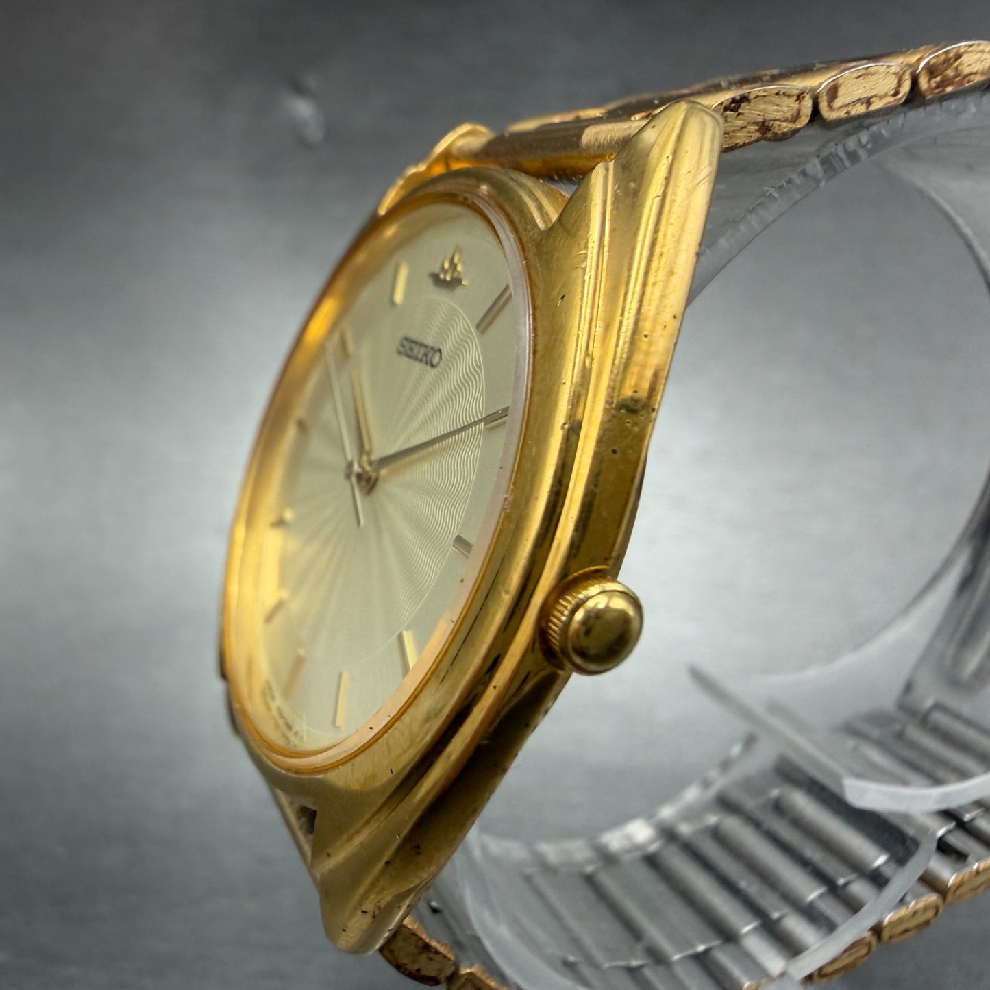 Seiko Watch Men 35mm Champagne Dial Gold Tone Round VTG V701-7A10 New Battery2