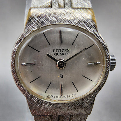 VTG Citizen CQ Watch Women 17mm Silver Dial Silver Tone Oval New Battery