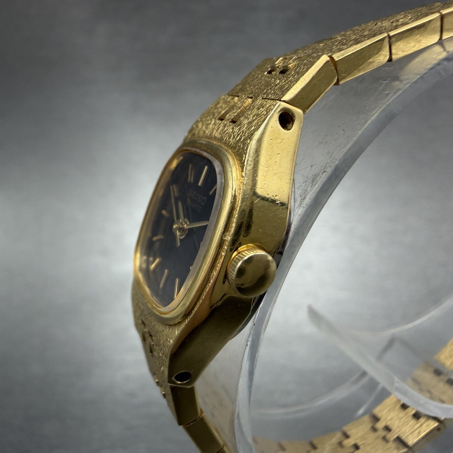 Seiko Watch Women 17mm Black Dial Gold Tone Rectangle 7321-5399 New Battery2