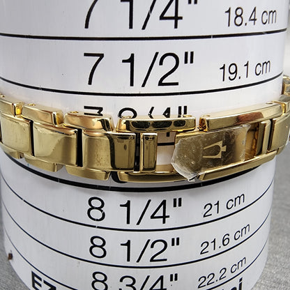 Bulova Tank Watch Women 18mm MOP Dial Gold Tone Diamond Accents New Battery10