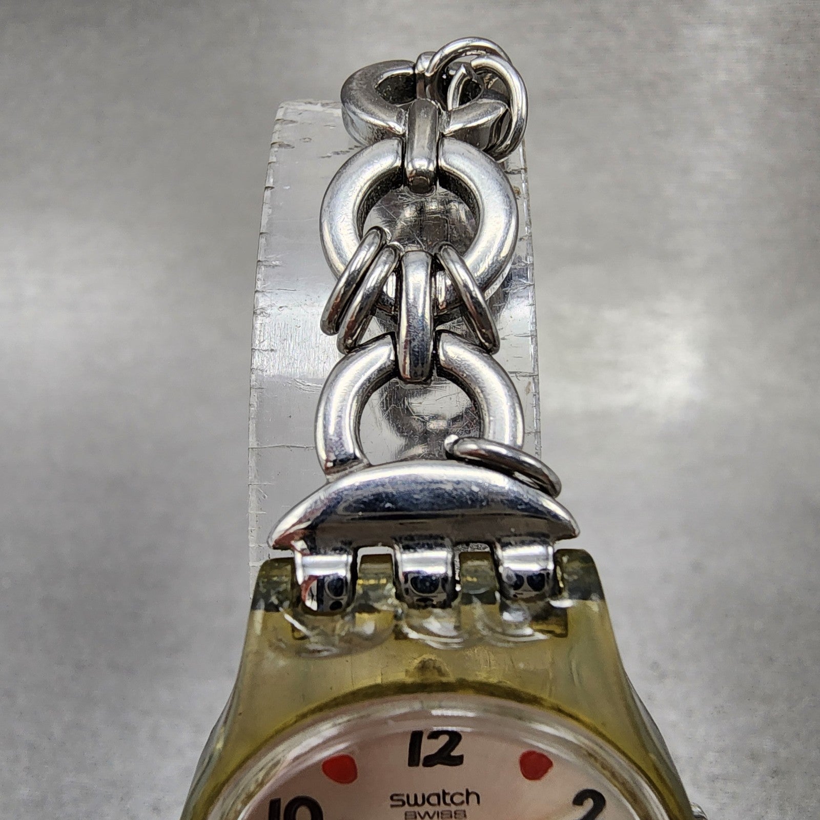 Swatch Me And My Shoes Watch Women 25mm Silver Dial Clear Case Round New Battery4