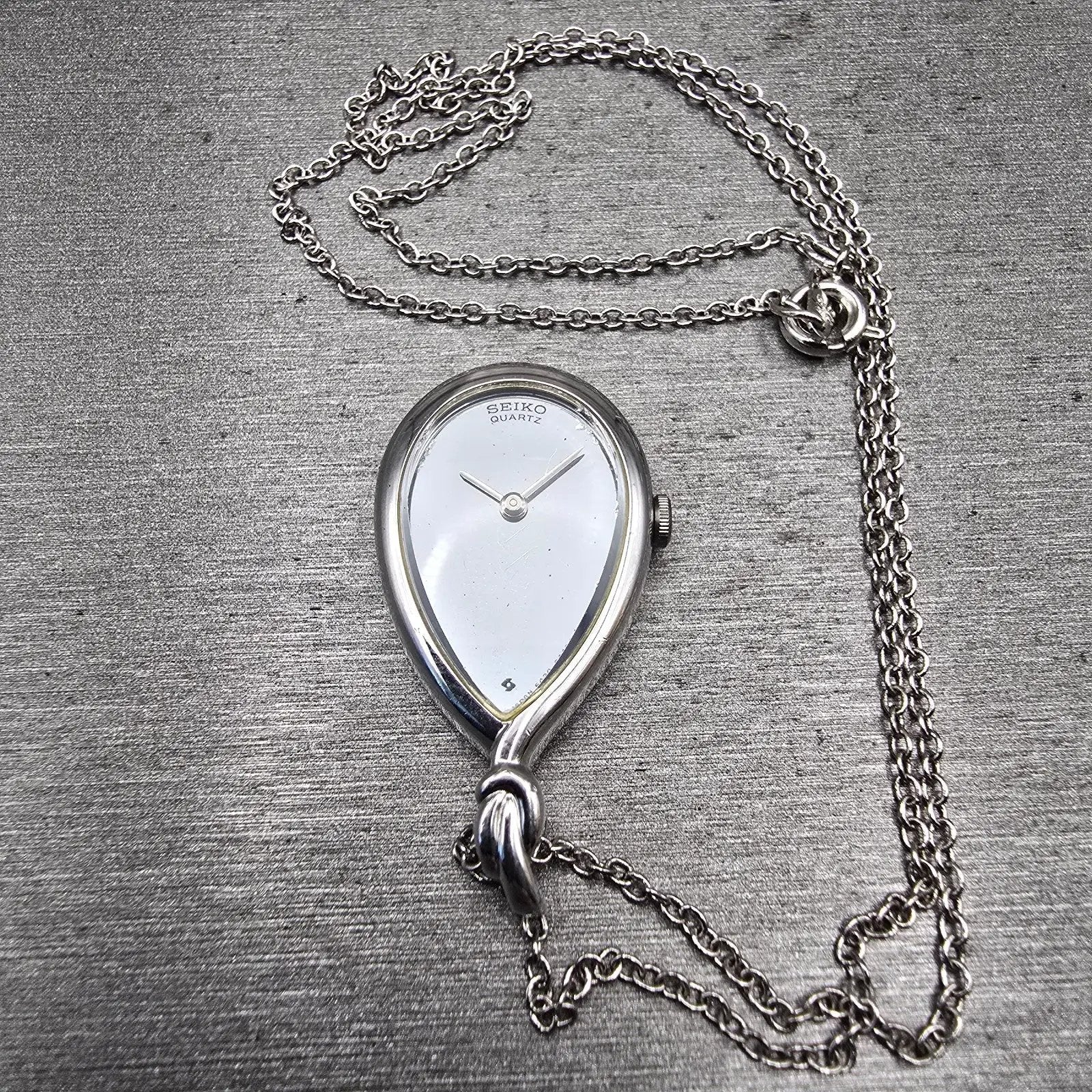 Seiko Pendant Watch Women 17mm Silver Dial Silver Tone 5420-5190 New Battery2