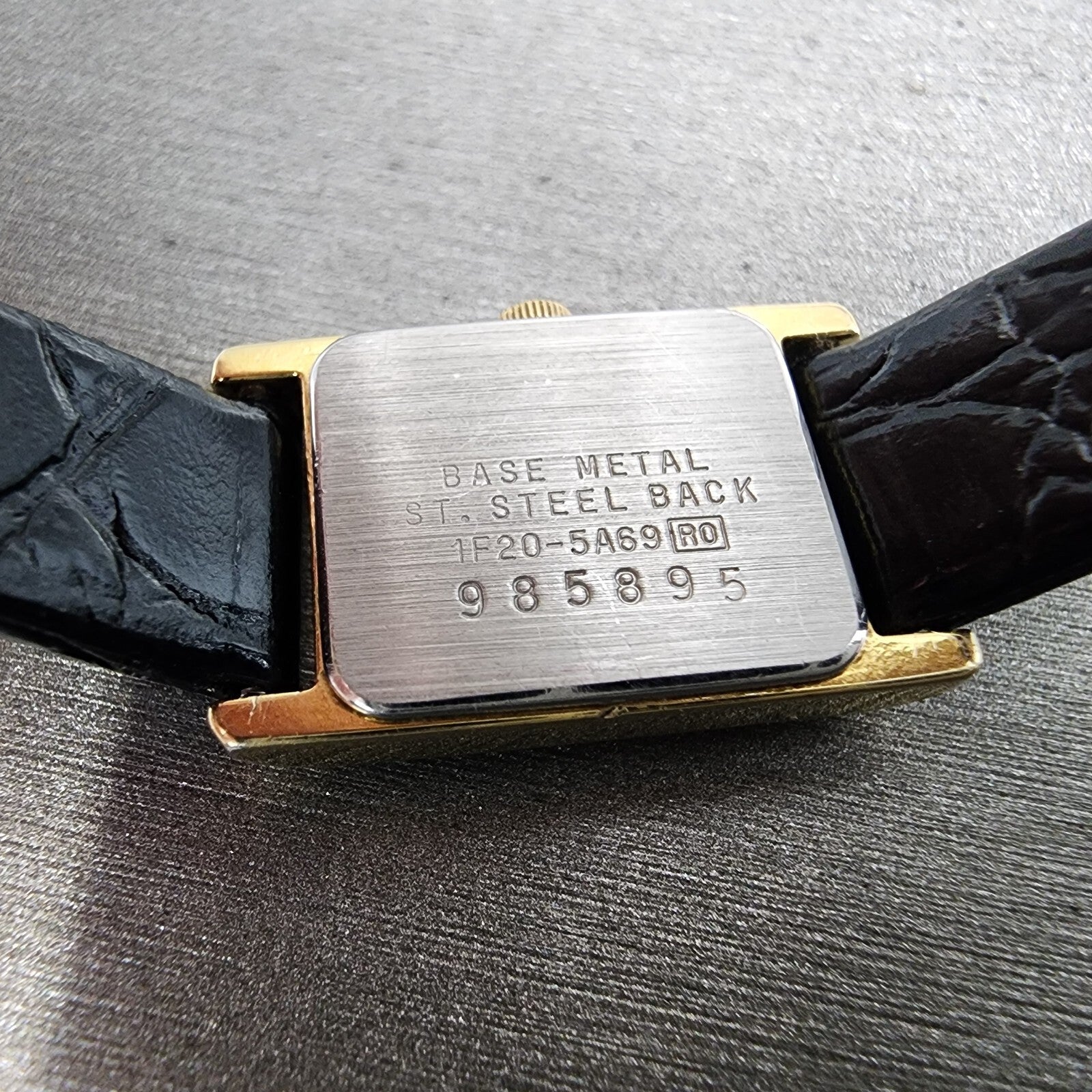 Seiko Tank Watch Women 14mm Black Dial Gold Tone Rectangle 1F205A69 New Battery8