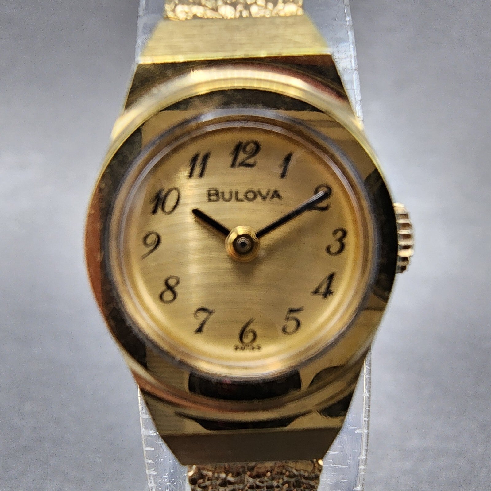 Bulova Watch Women 15mm Gold Dial Gold Tone Round Manual Wind Runs Vintage P01