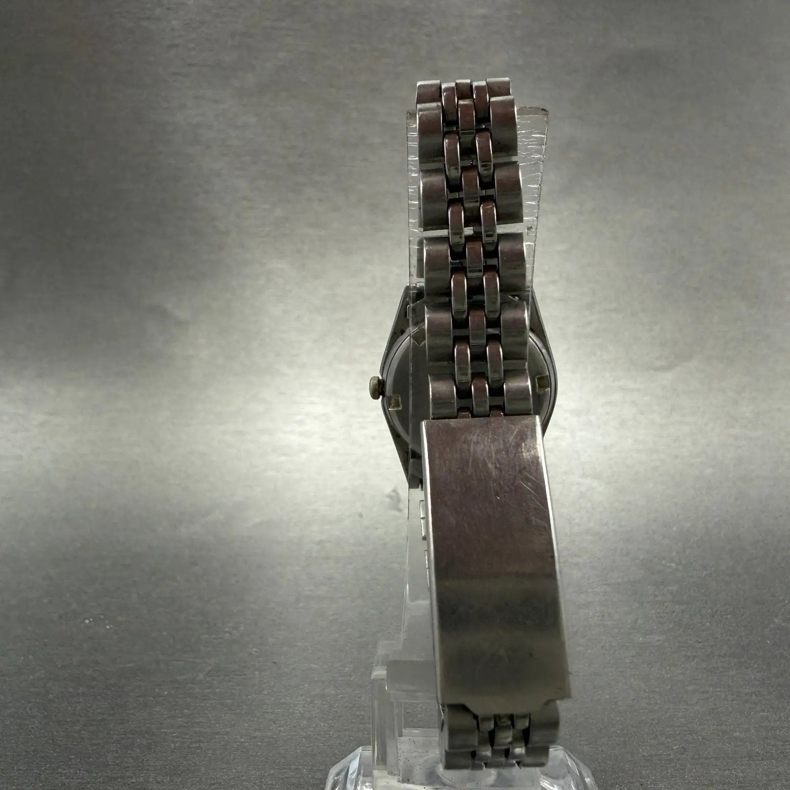 48043094