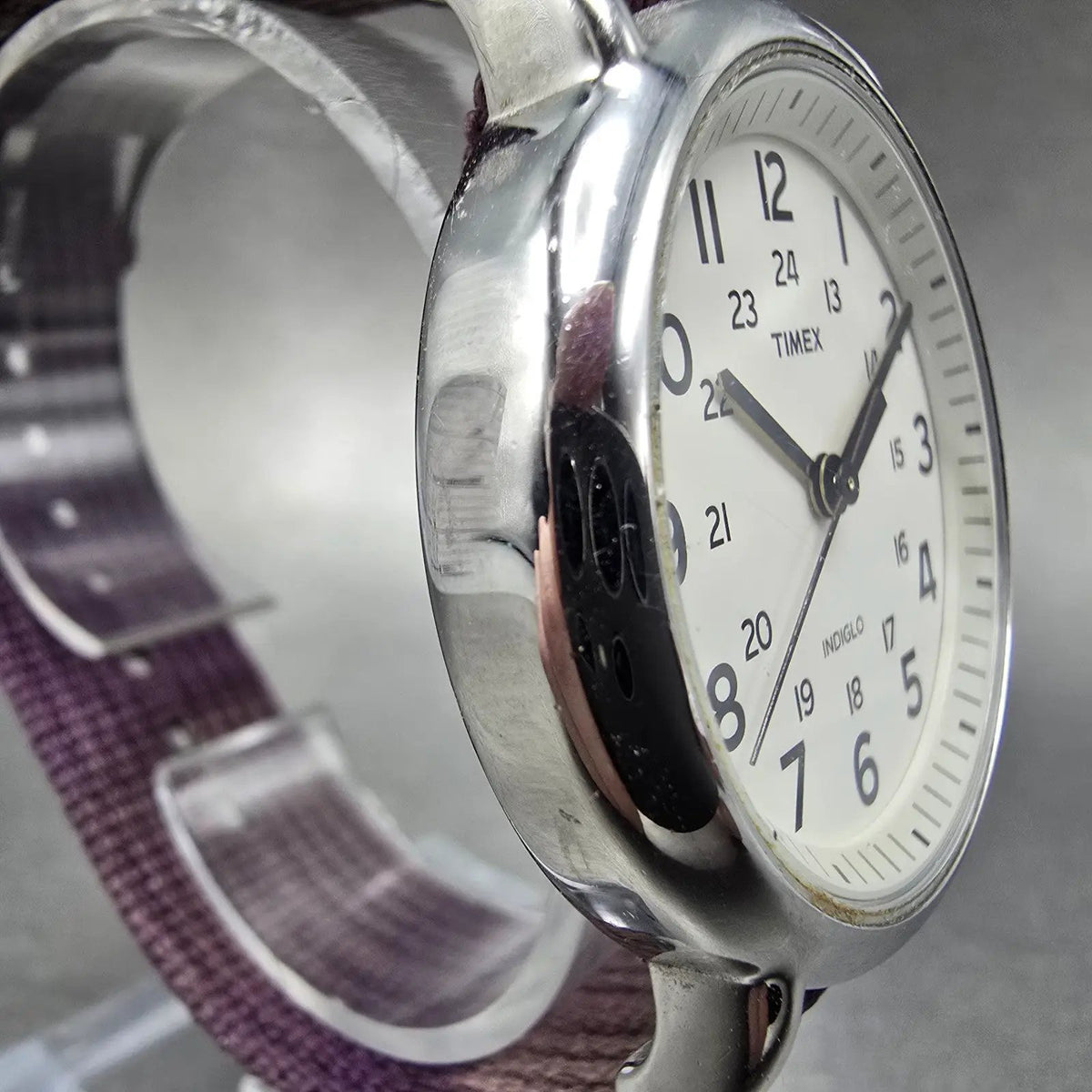 Timex Weekender Watch Men 38mm White Dial Silver Round New Batt T2N652 Purple L3