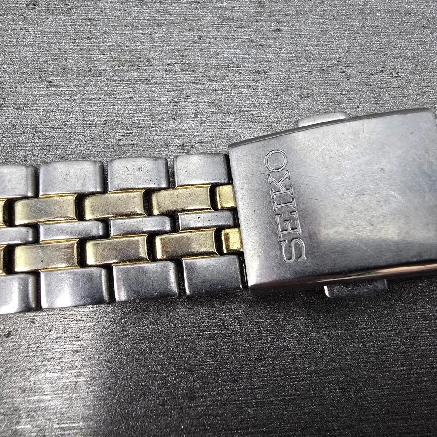 Seiko Bracelet 18mm Stainless Steel Two Tone Tri Folding Clasp VTG Japan 4A4K2C14