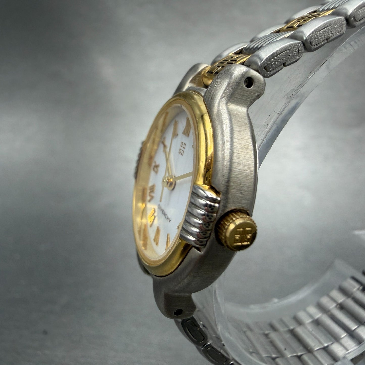 Givenchy Watch Women 25mm White Dial Two Tone Round 218 New Battery2