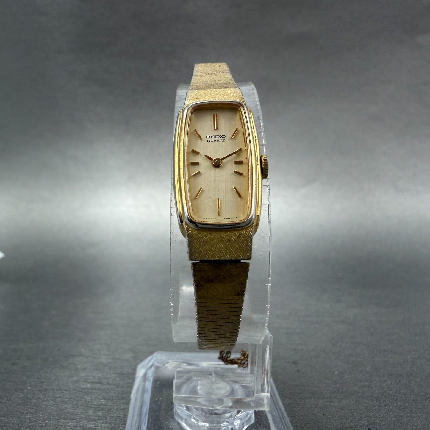 Seiko Tank Watch Women 13mm Champagne Dial Gold Tone 1320-5549 New Battery 76D5