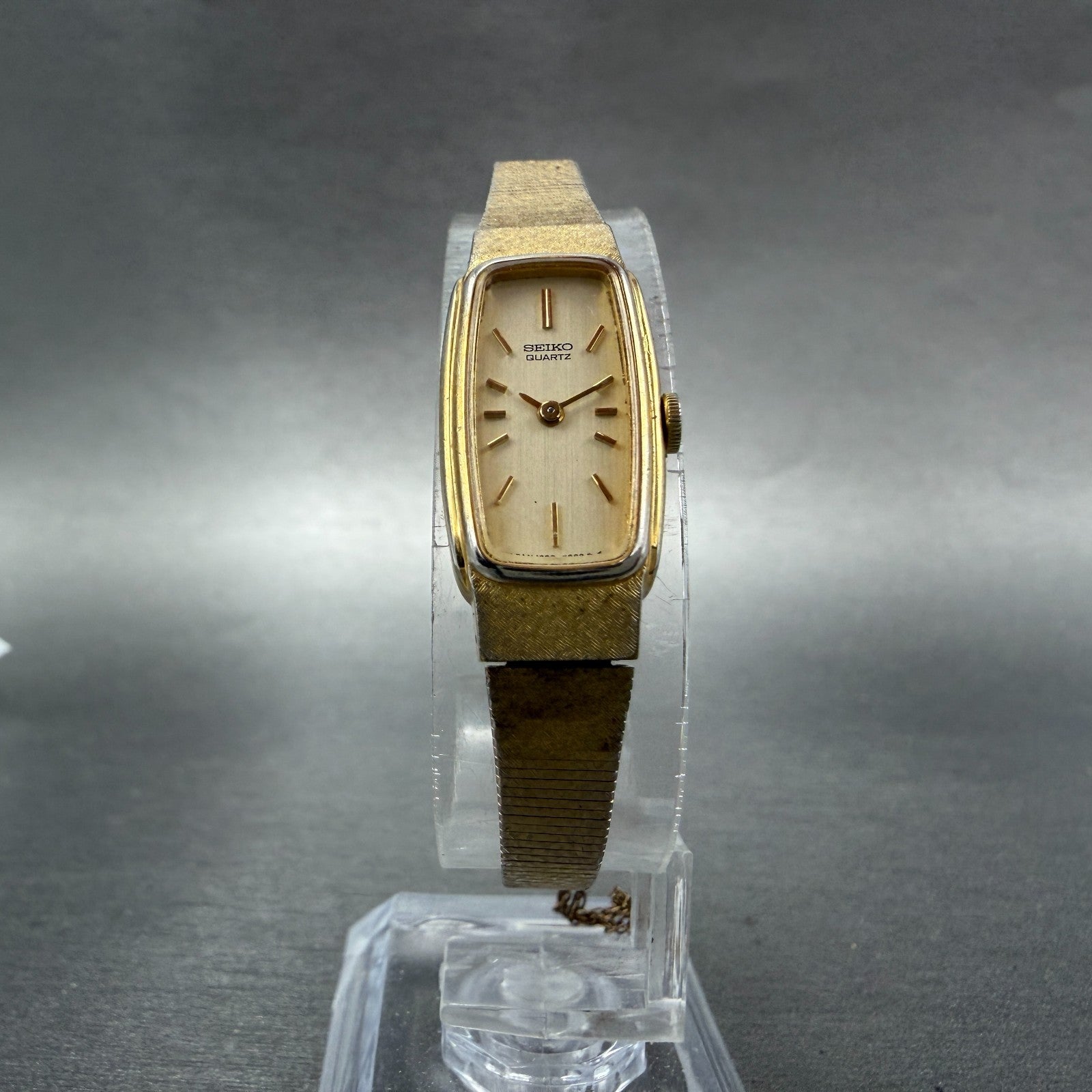 Seiko Tank Watch Women 13mm Champagne Dial Gold Tone 1320-5549 New Battery 76D5