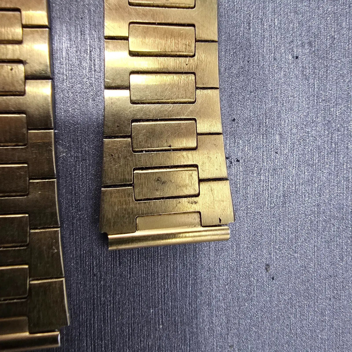 Seiko Bracelet 16mm Stainless Steel Gold Tone Vintage Japan 04AAY MISSING Clasp1
