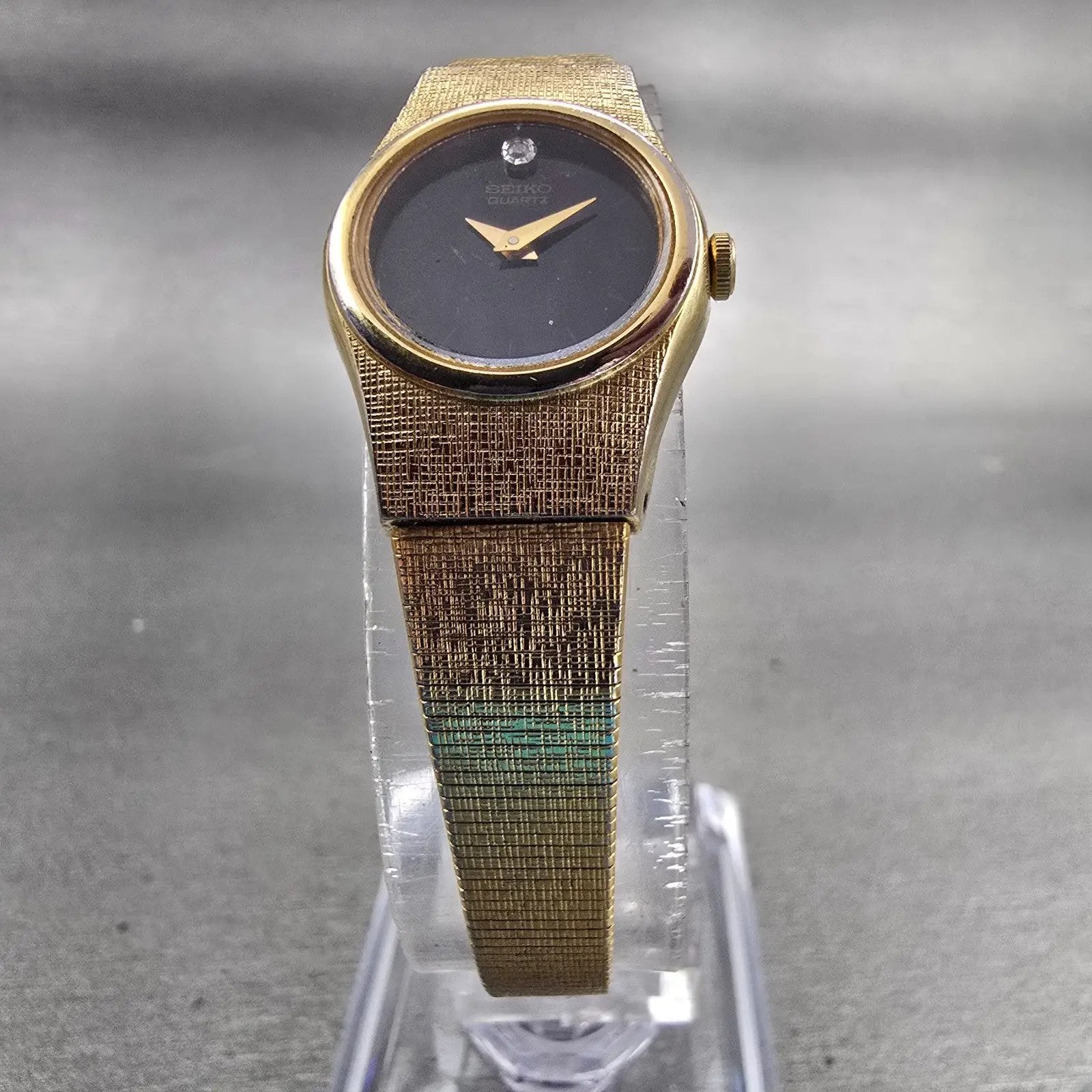 Seiko Watch Women 17mm Black Dial Gold Tone Oval 2Y00-0069 New Battery Vintage5