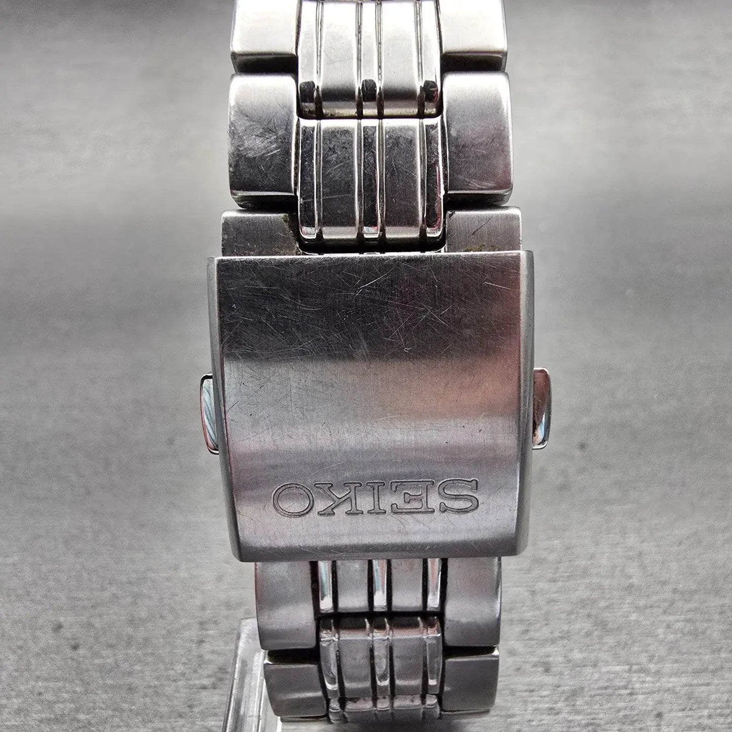 Seiko Solar Watch Men 39mm Black Dial Silver Tone Daydate Round V158-0AD0 Works7