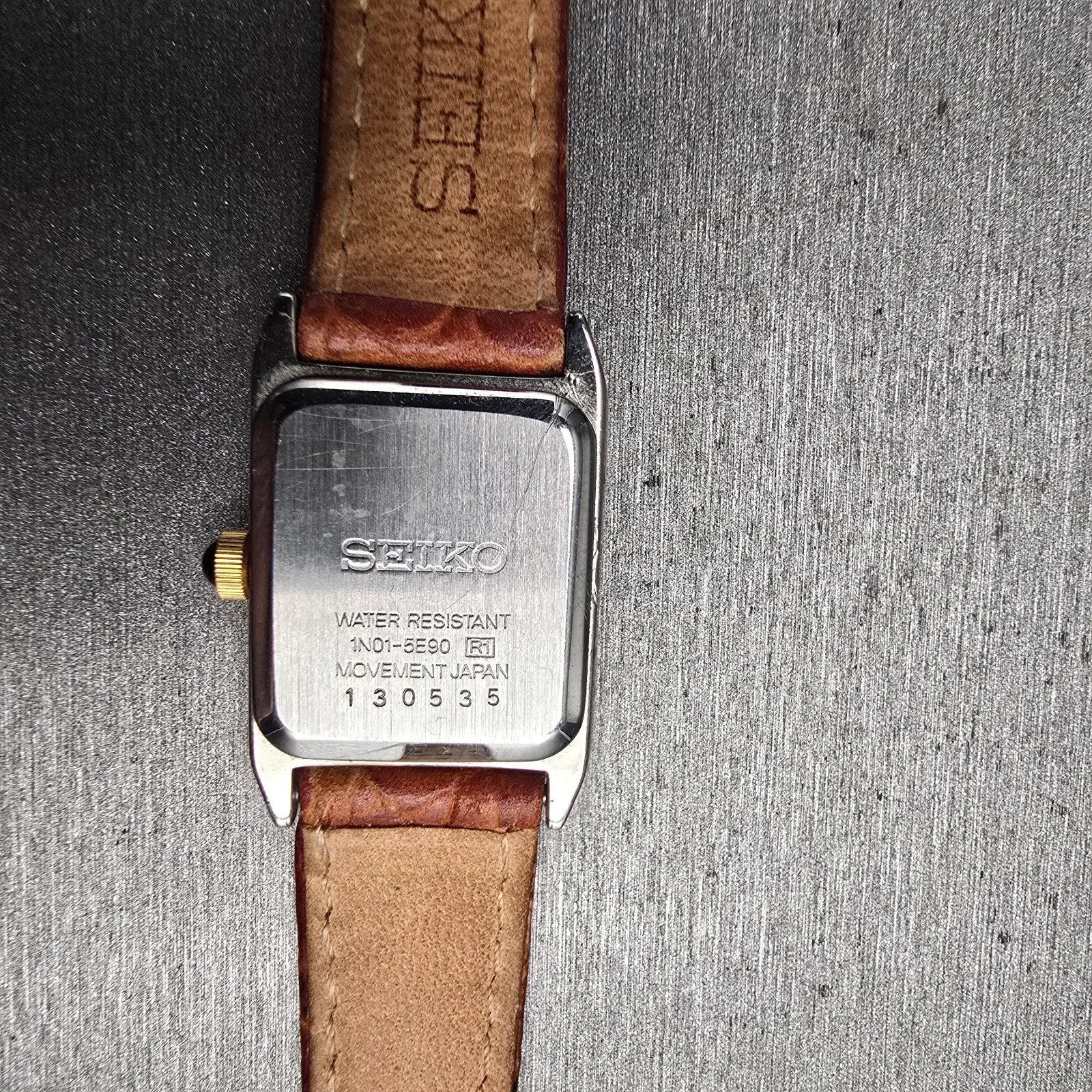Seiko Tank Womens Watch 18mm White Dial Silver Tone Rectangle 1N01-5E90 New Batt10