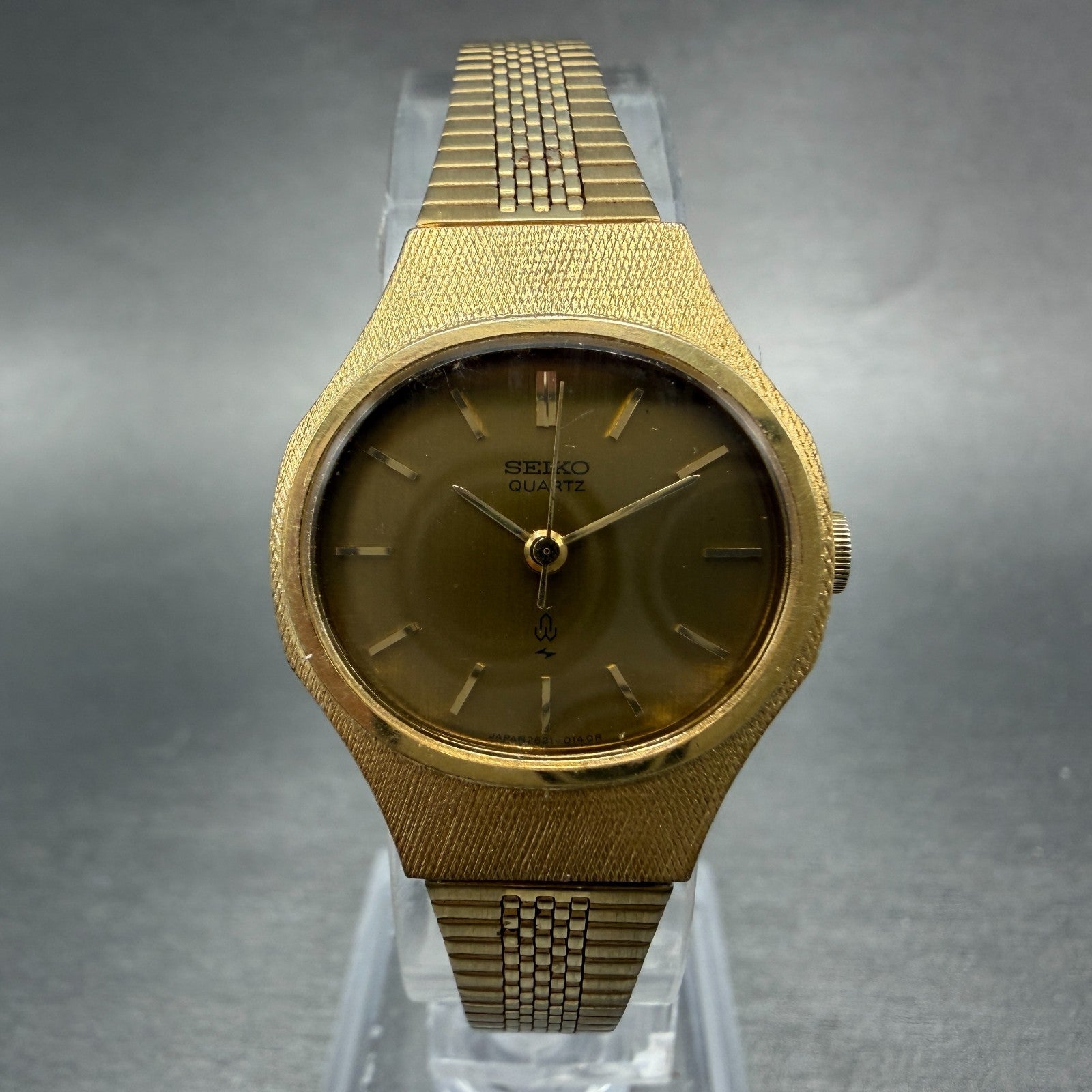Seiko Watch Women 23mm Champagne Dial Gold Tone Round 2621-5090 New Battery0