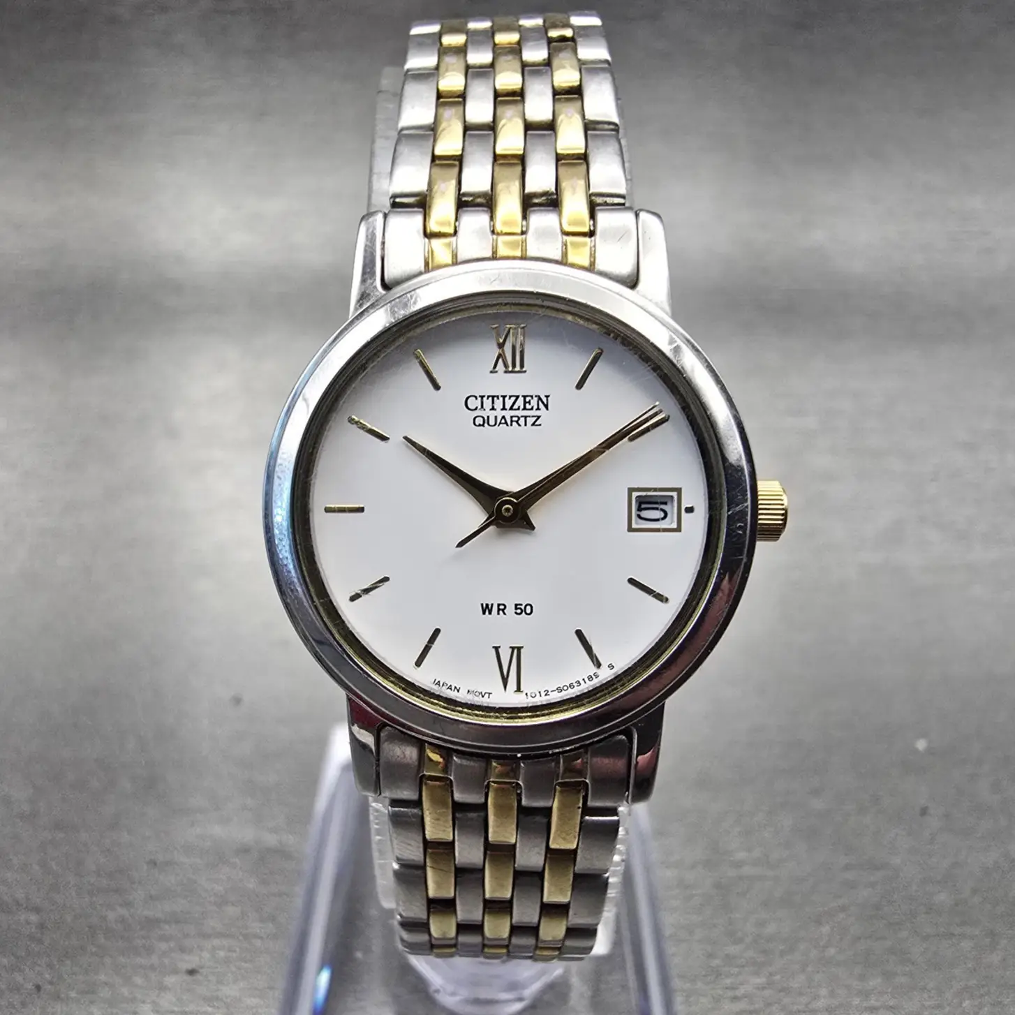 Citizen Watch Women 23mm White Dial Silver Tone Date Round 1012-S038570 New Batt0