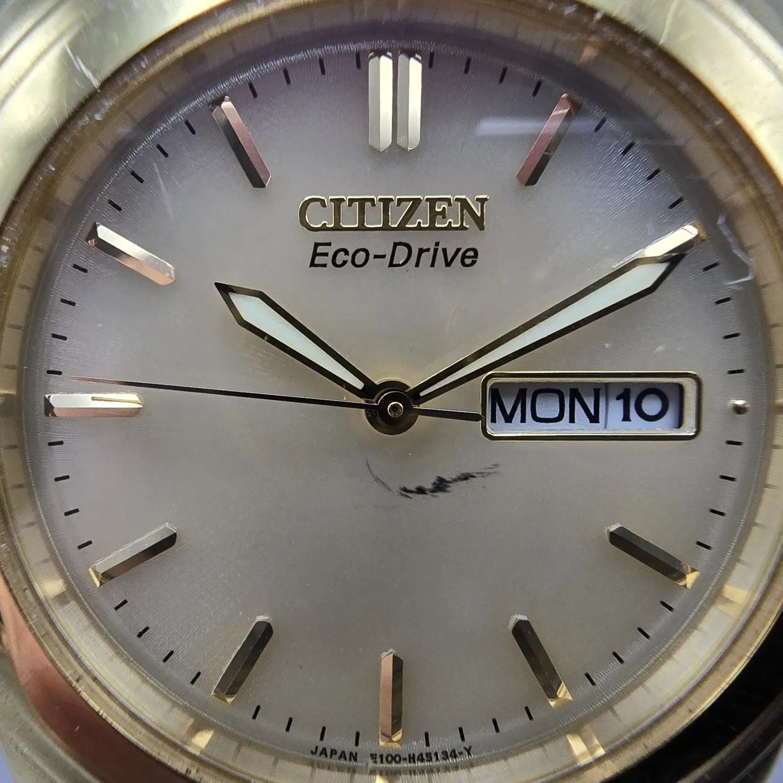 Citizen Eco-Drive Watch Men 35mm Champagne Dial Gold Tone Daydate Round Runs1