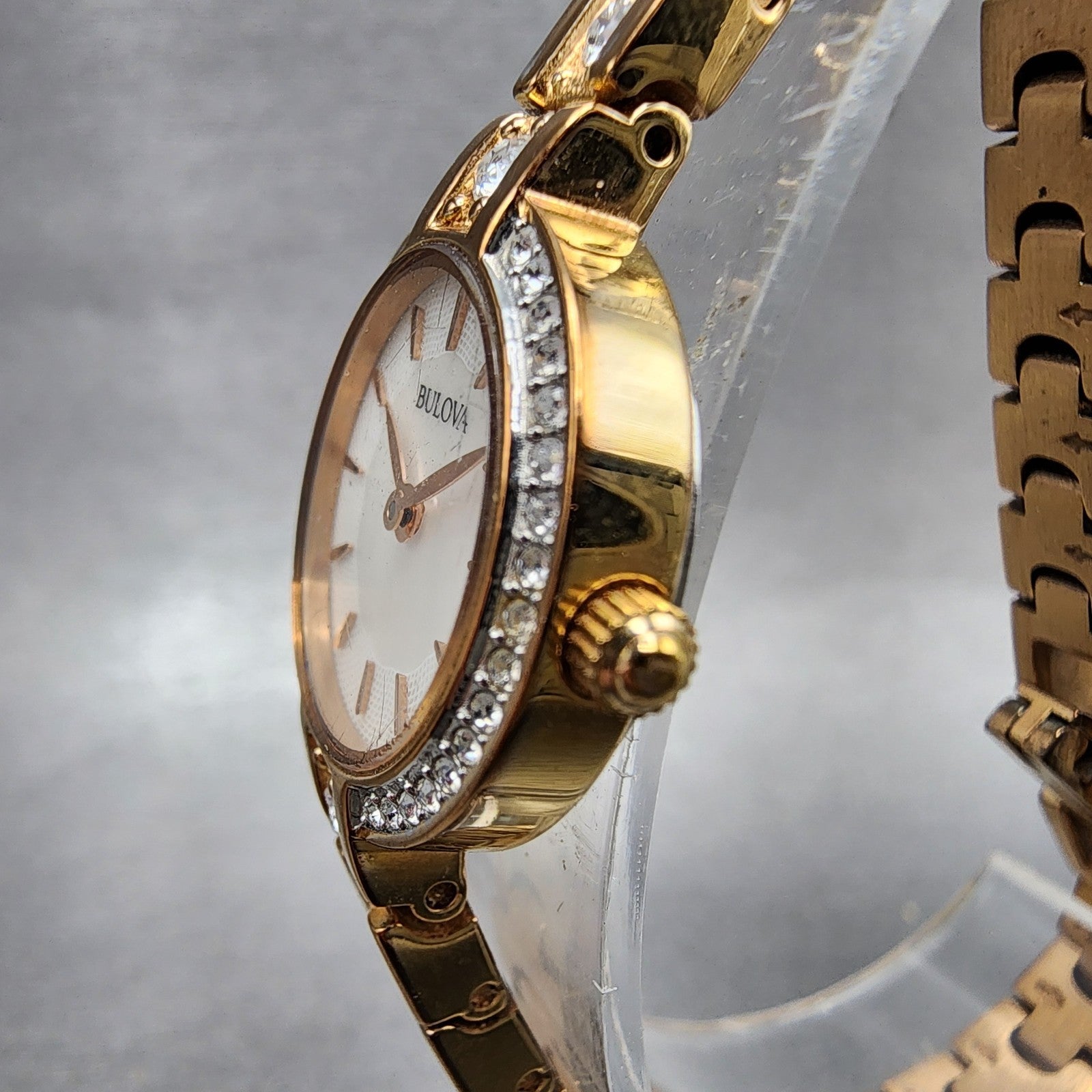 Bulova Crystal Watch Women 22mm MOP Dial Rose Gold Tone Crystal Bezel New Batt2