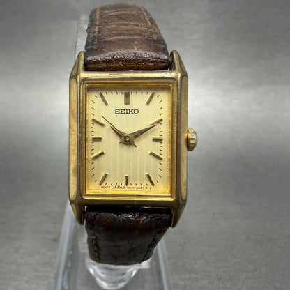 Seiko Tank Watch Women 18mm Champagne Dial Gold Tone Rectangle V401-5670 New Bat0