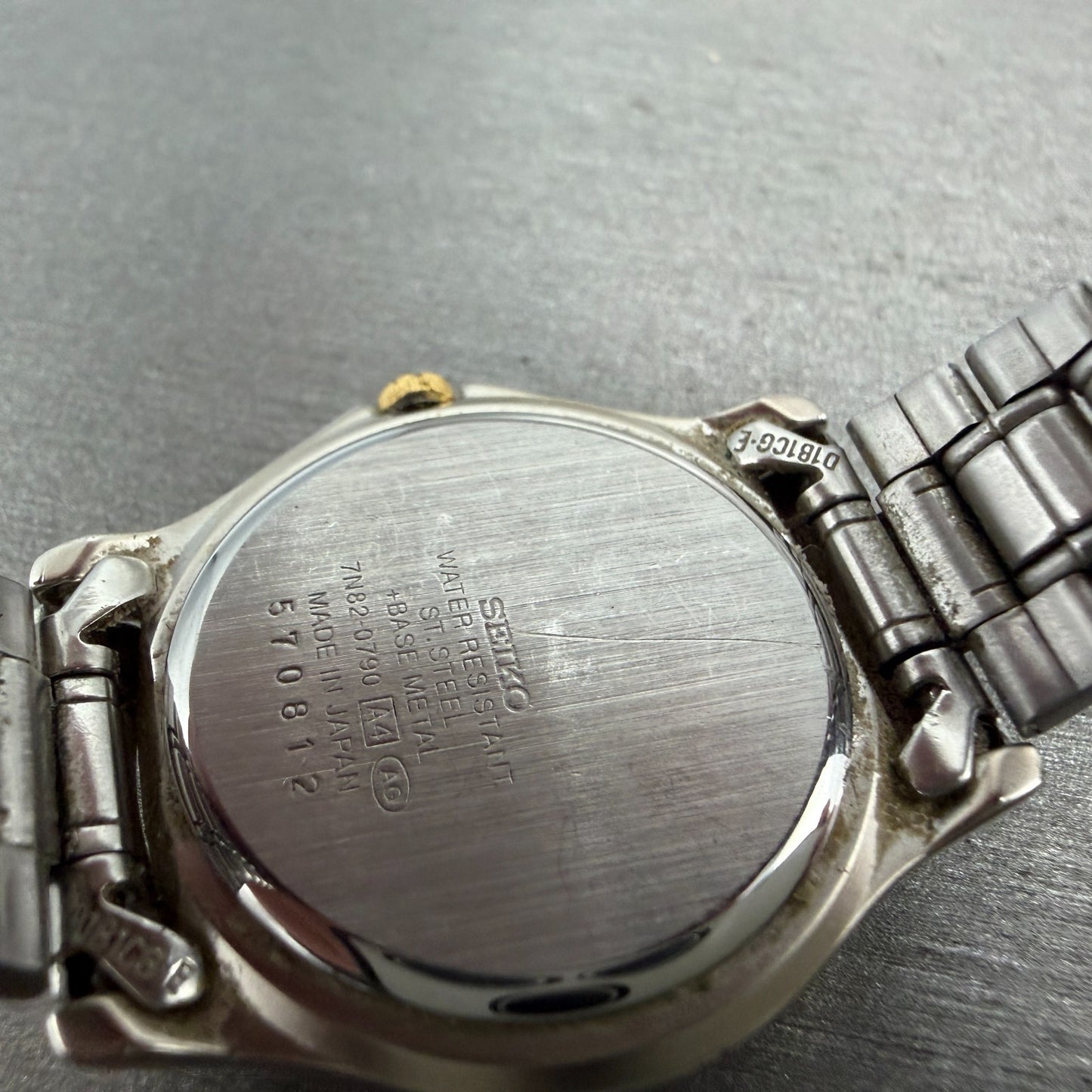 Seiko Watch Women 28mm White Dial Two Tone Date Round 7N82-0790 New Battery VTG10