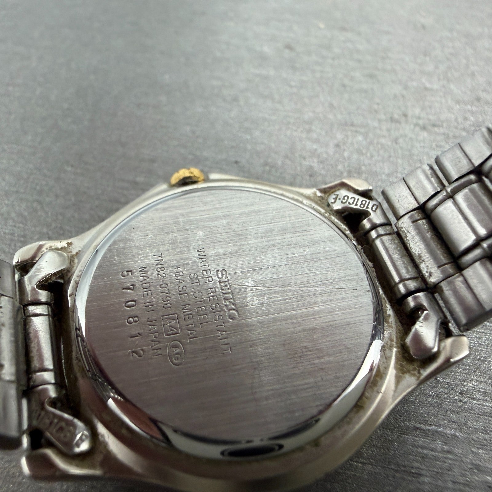 Seiko Watch Women 28mm White Dial Two Tone Date Round 7N82-0790 New Battery VTG10