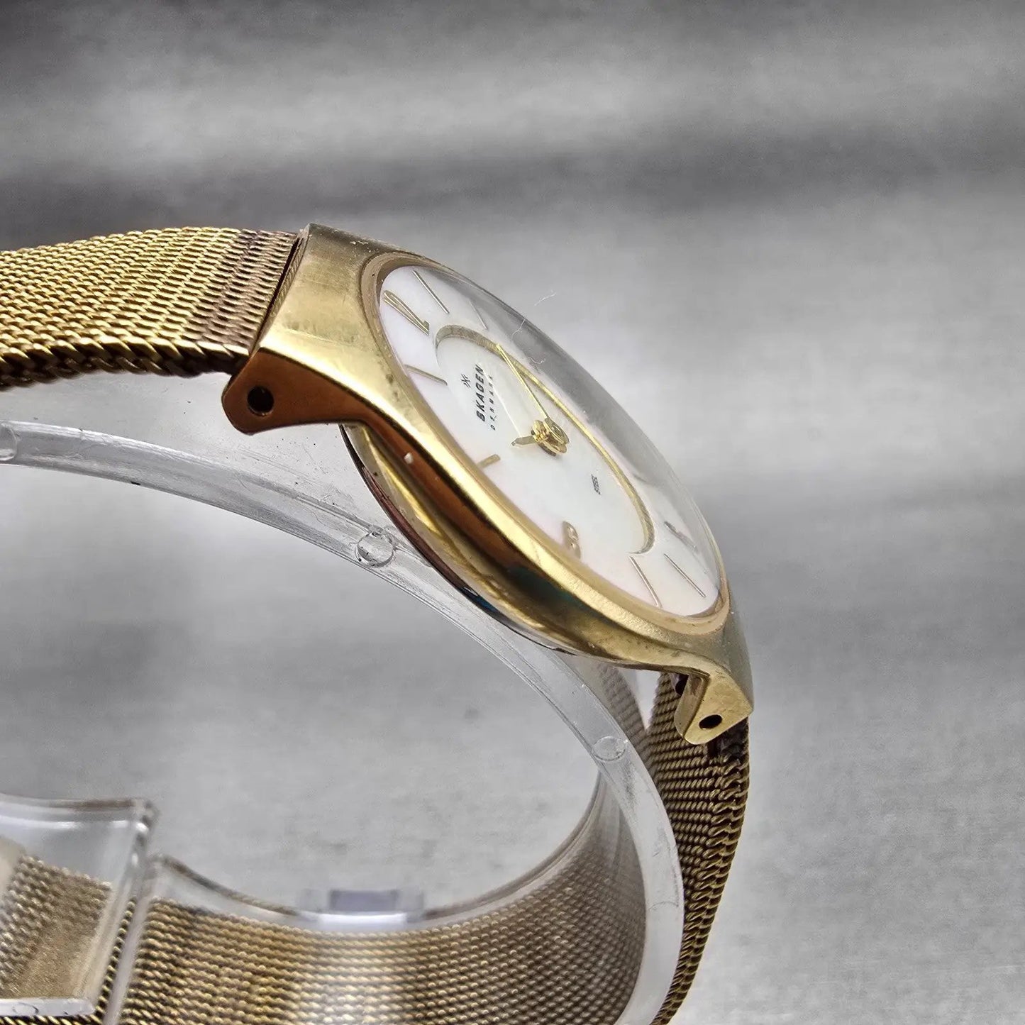 Skagen Denmark Watch Women 24mm MOP Dial Gold Tone Round 233XSGG New Battery3