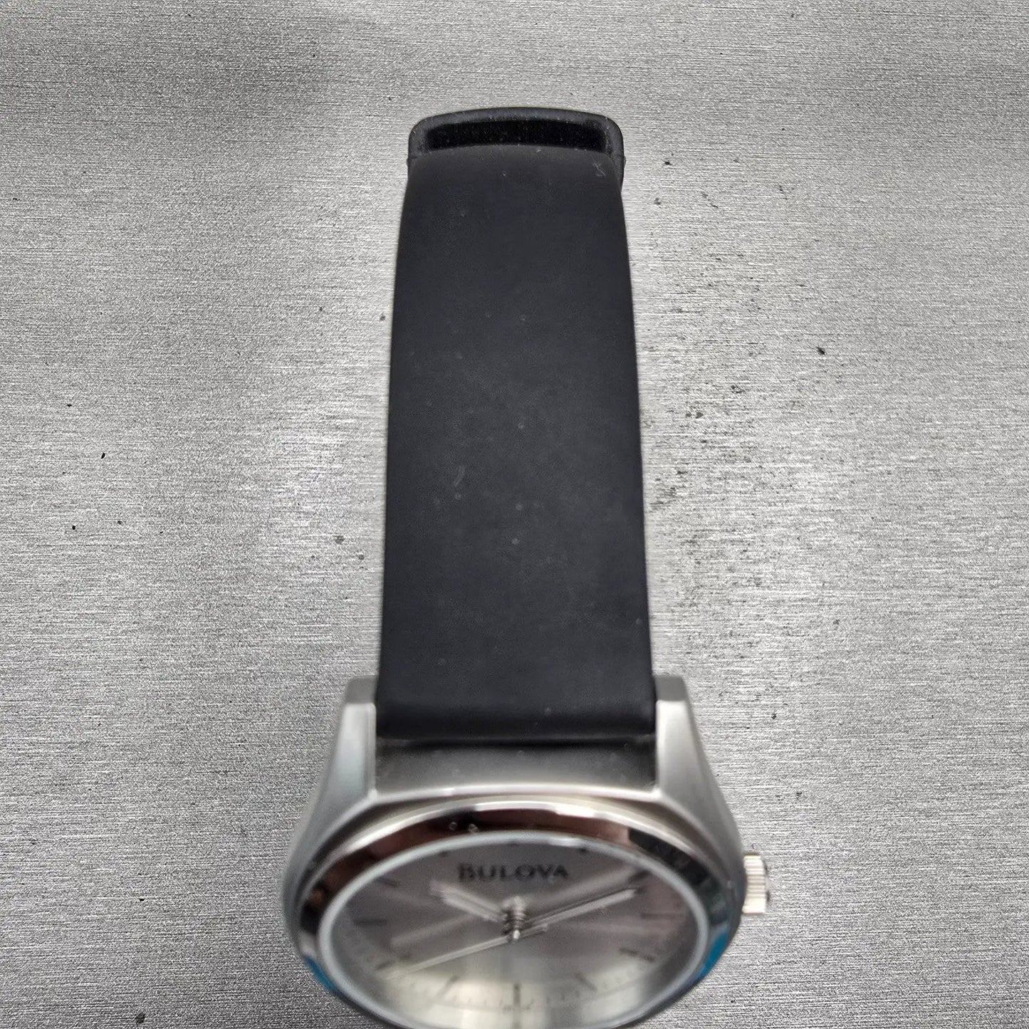 Bulova Watch Women 30mm Silver Dial Silver Tone Round 96L113 New Battery4