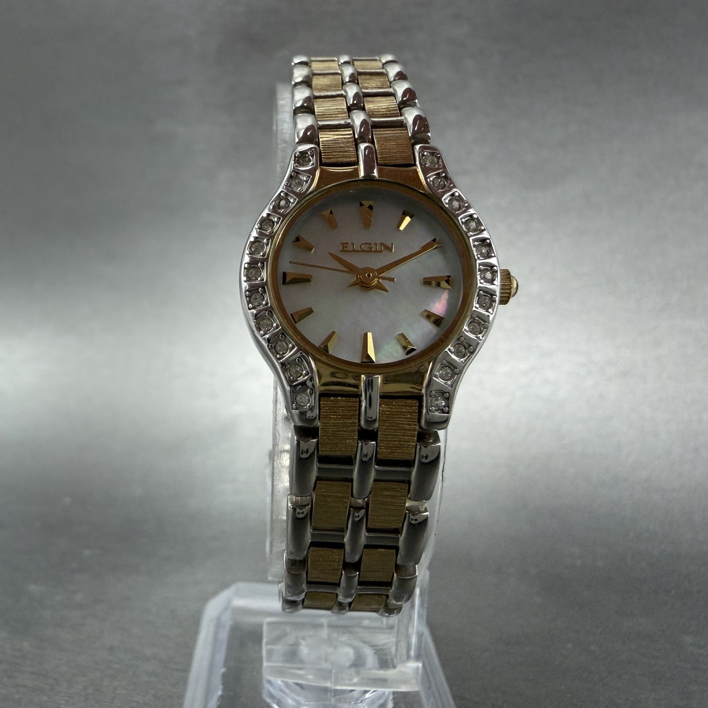 Elgin Watch Women 21mm MOP Dial Two Tone Round Bracelet VC11 New Battery5