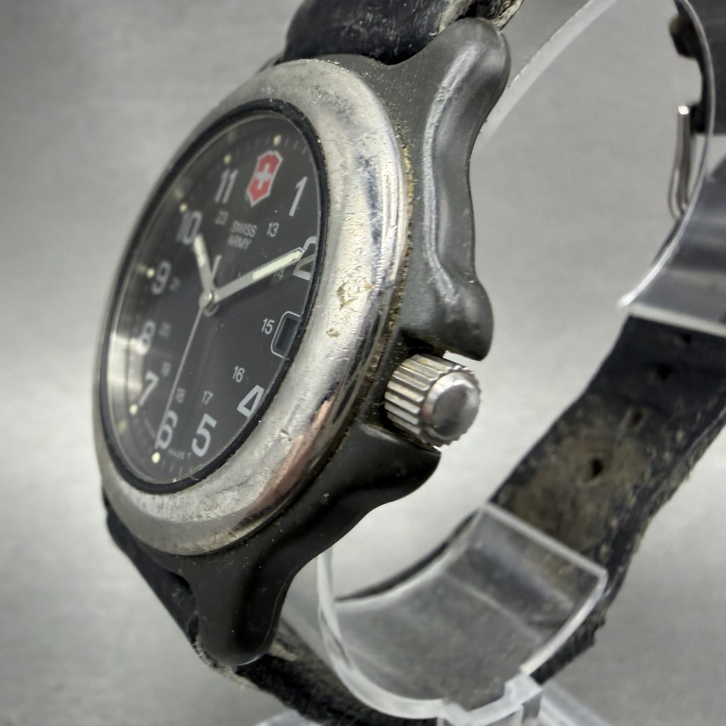 Victorinox Swiss Army Watch Men 37mm Black Dial Black Silver Date New Battery2