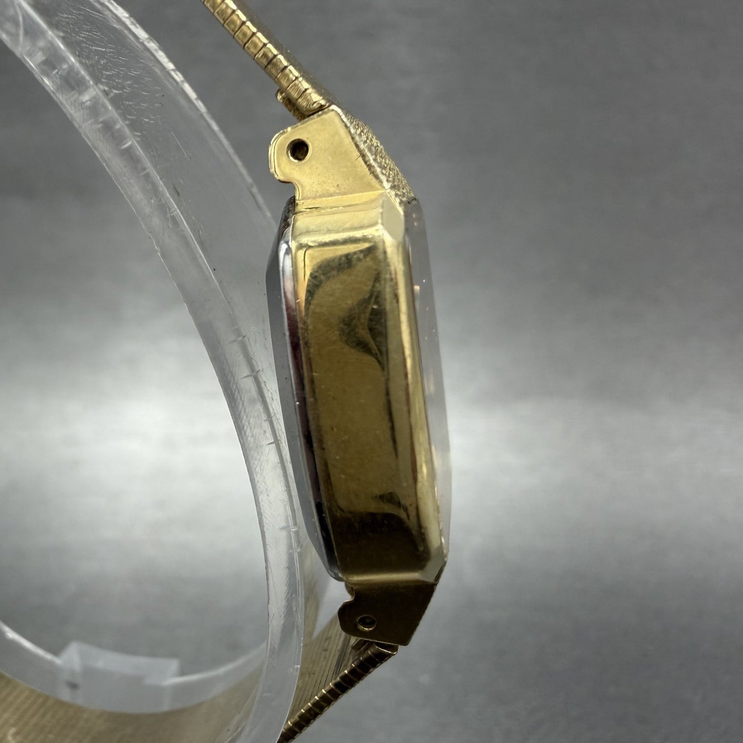 Seiko Watch Women 20mm Silver Dial Gold Tone Rectangle 16-5320 New Battery3