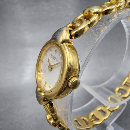 Bulova Heart Watch Women 18mm White Dial Gold Tone Round 97T41 New Battery2