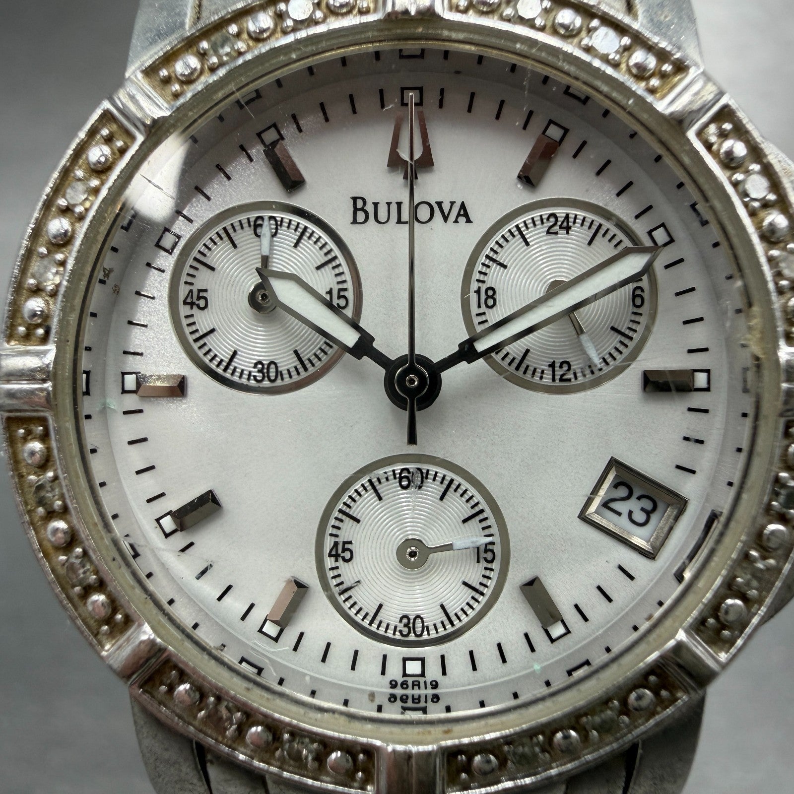 Bulova Chronograph Watch Women 30mm White Dial Silver Tone Date 96R19 New BattVE1