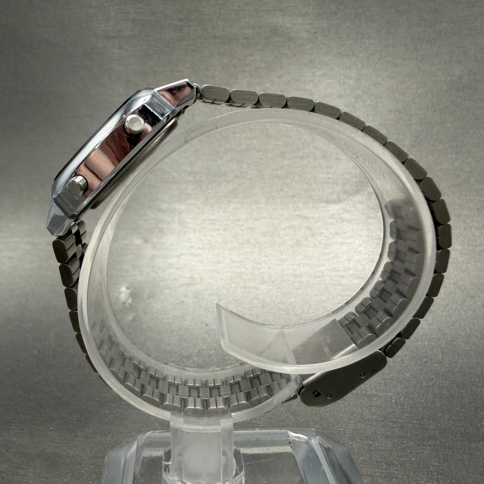 Casio Digital Watch Women 25mm Silver Alarm Chrono Daydate LA670W New Battery6