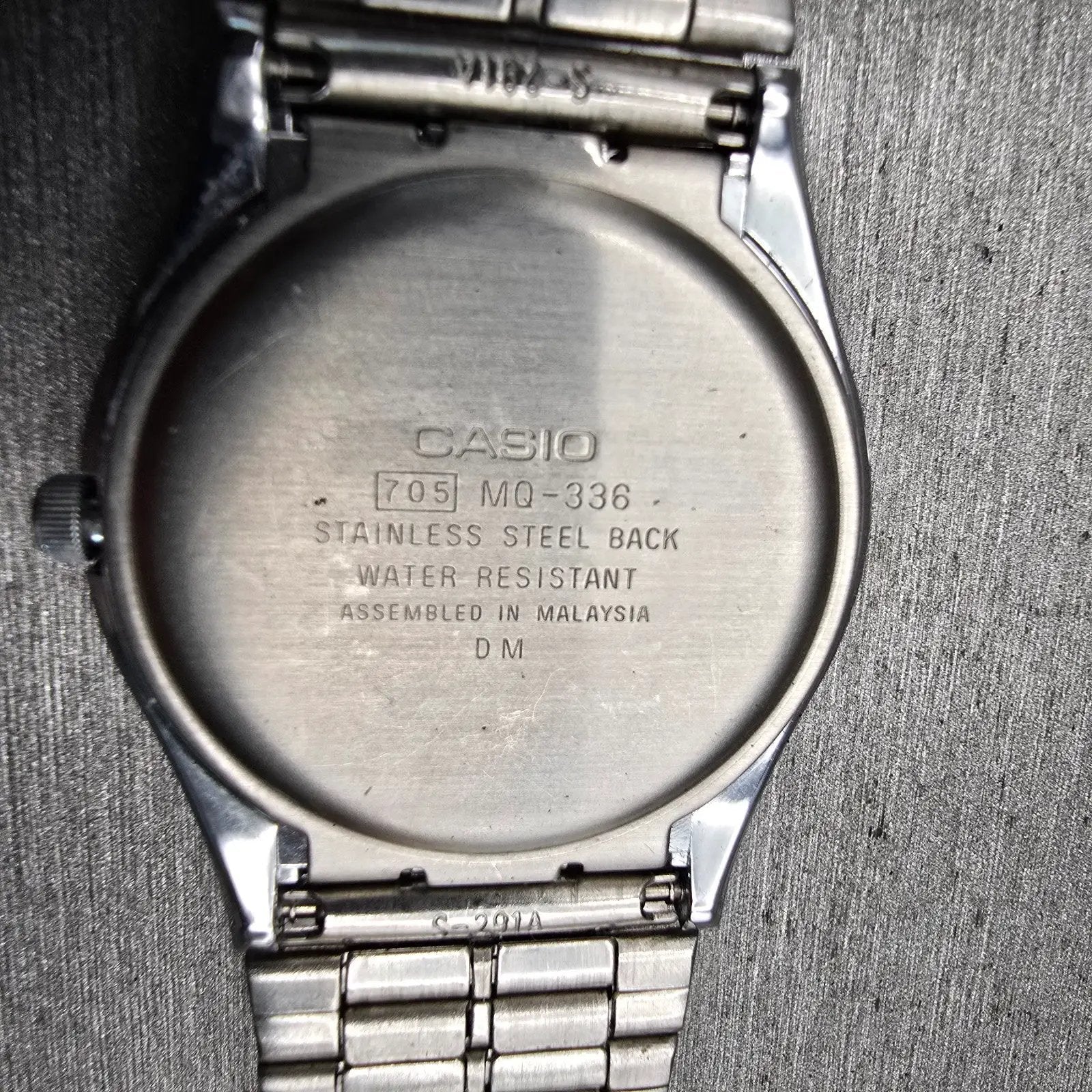 Casio Watch Men 33mm White Dial Silver Tone Round MQ-336 New Battery Bracelet10