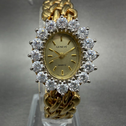 Geneve Watch Women 19mm Champagne  Dial Gold Tone Crystal Bezel Oval New Battery0